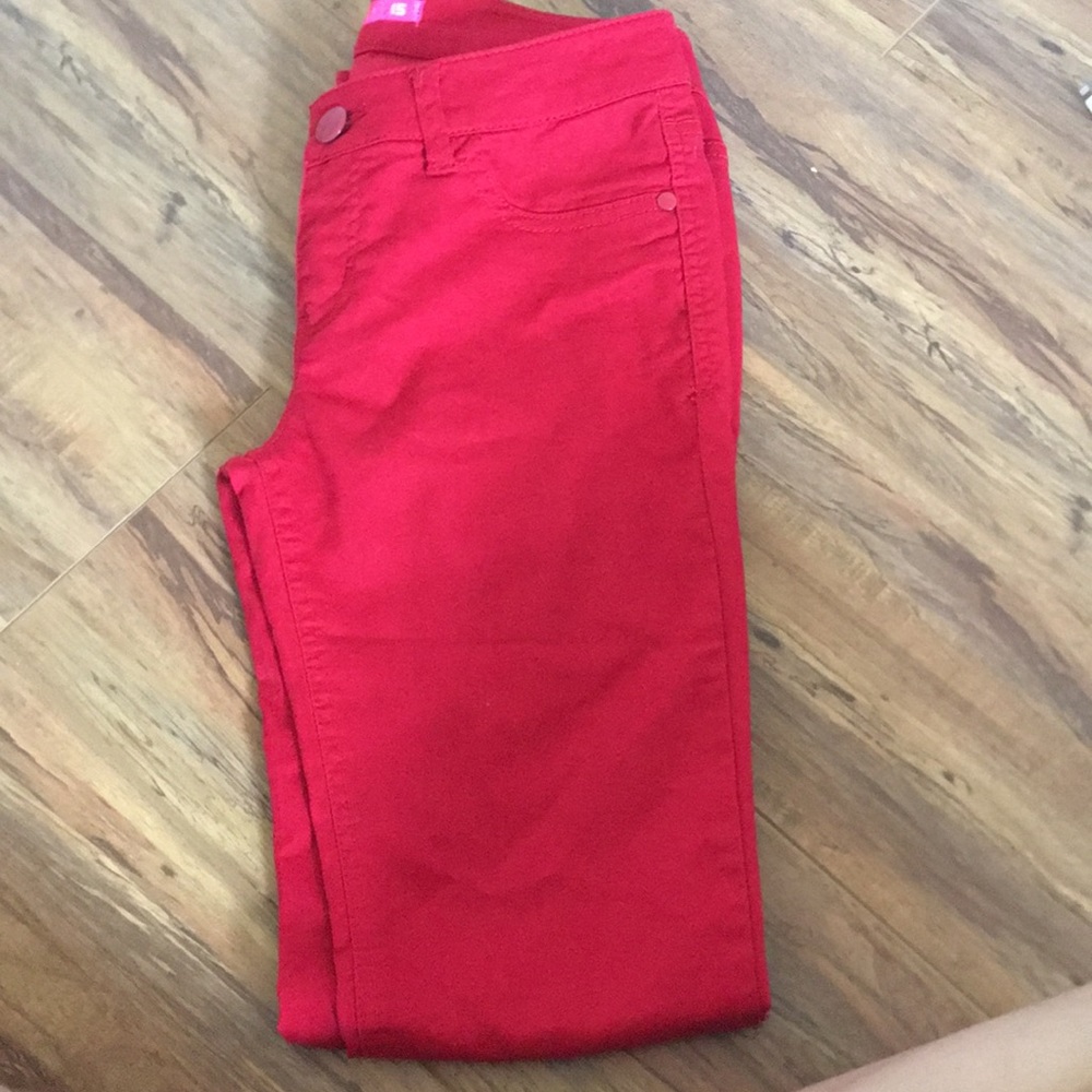 red skinny jeans